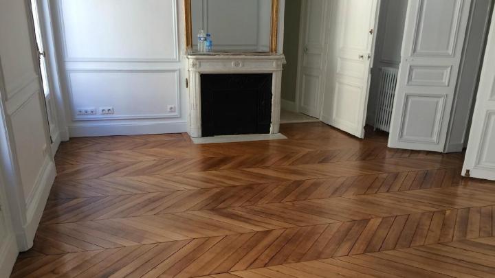 Pose du parquet sur chape sèche.